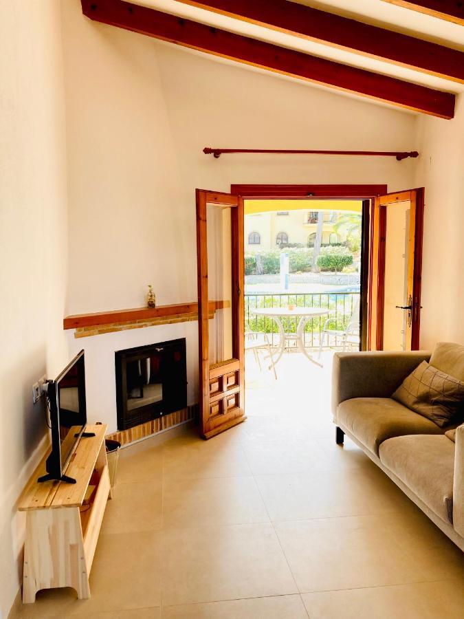 Apartamento Con Terraza En Complejo Con 2 Piscinas Appartement Moraira Buitenkant foto