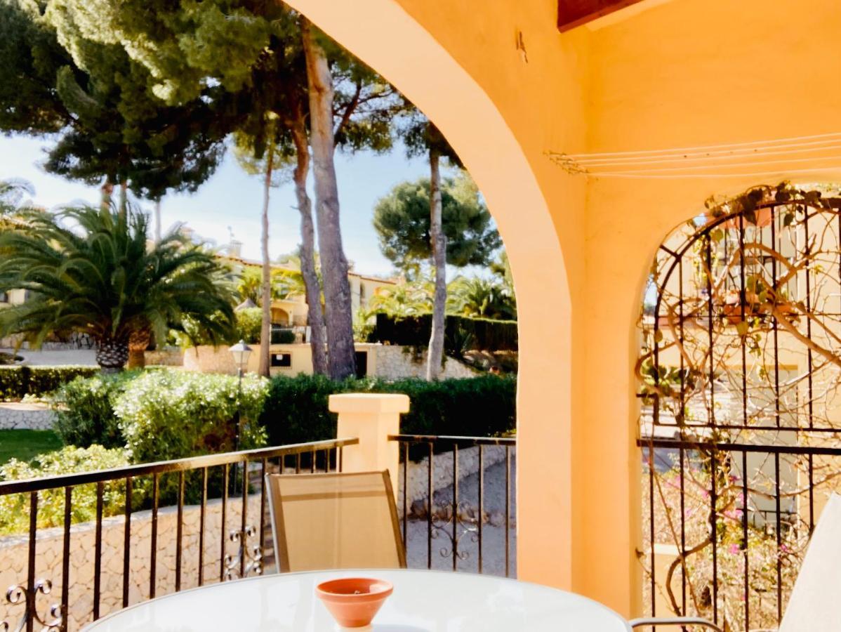 Apartamento Con Terraza En Complejo Con 2 Piscinas Appartement Moraira Buitenkant foto