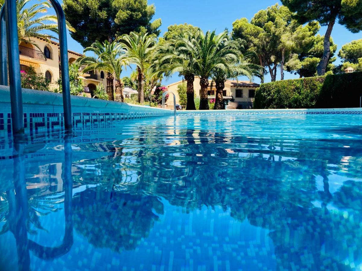 Apartamento Con Terraza En Complejo Con 2 Piscinas Appartement Moraira Buitenkant foto